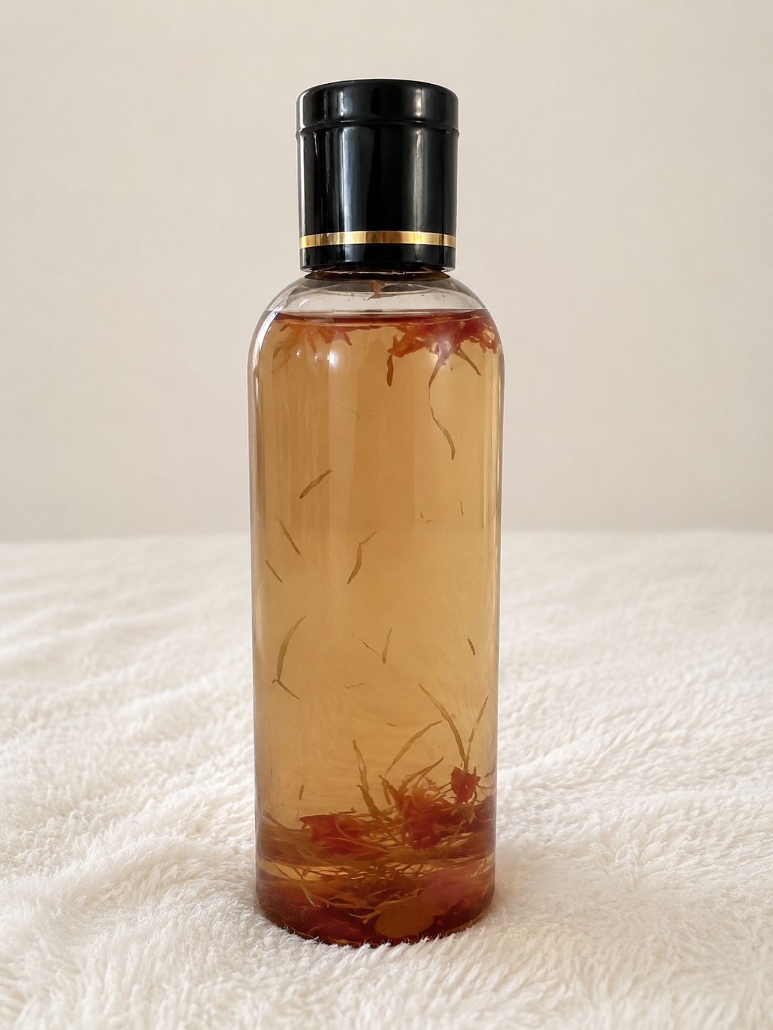 Hibiscus Hair Oil — Ayurvedic hair-oil bottle
